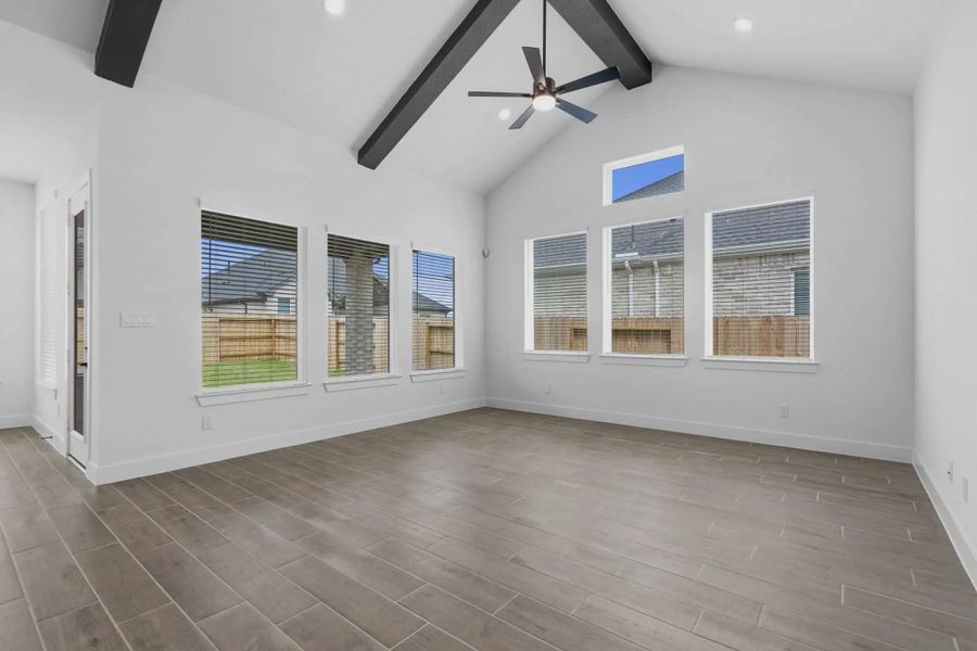 Spacious, unfurnished interior of a new home in Attwater 65's, Waller (Image 11).