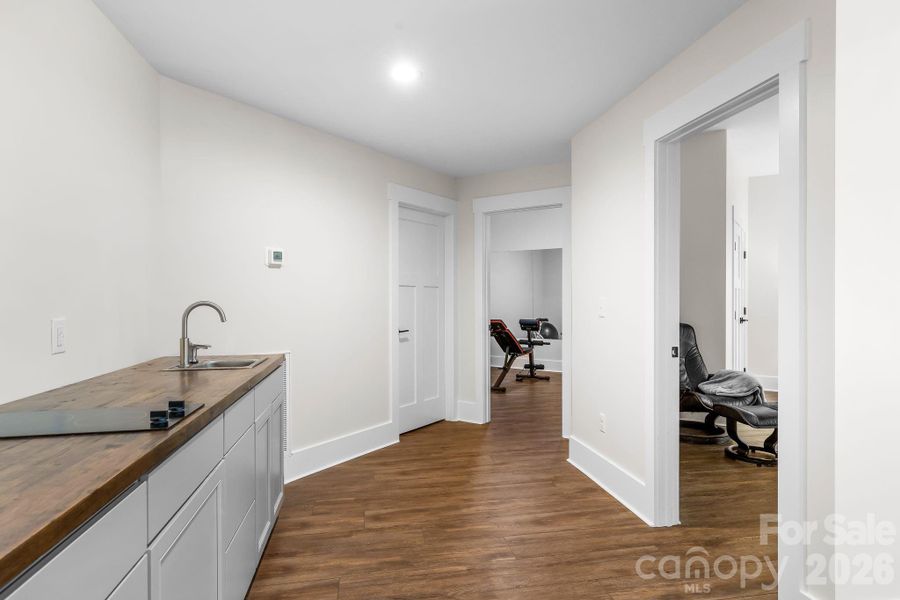 Image 47 of a home in .