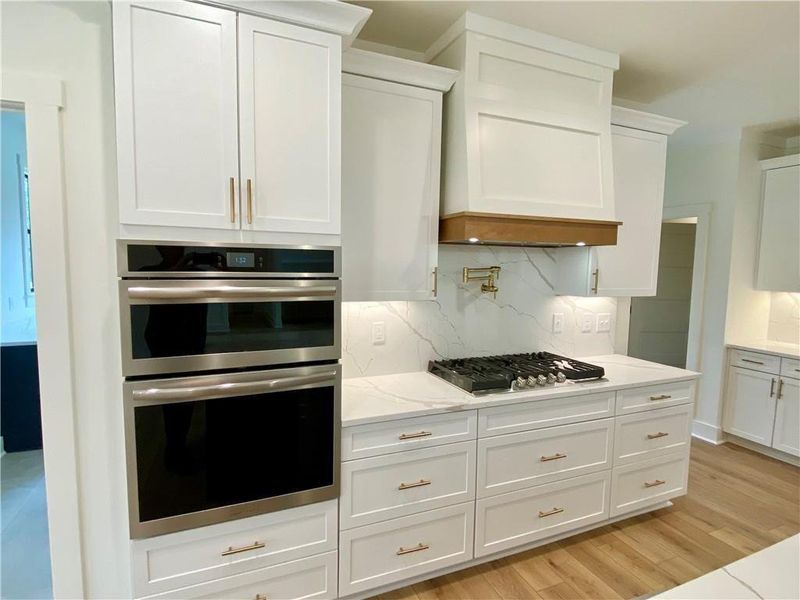 Furnished interior view inside a new home in , Gainesville (Image 45).