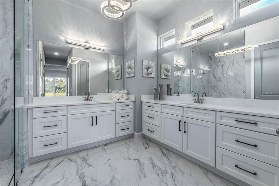 Master Bath w/Separate Quartz Vanities/Sinks Master Bath w/Separate Quartz Vanities/Sinks