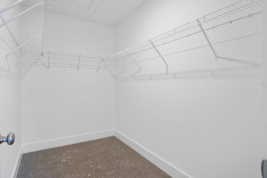 Spacious, unfurnished interior of a new home in , Charleston (Image 21).