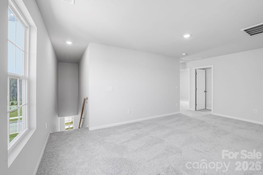 Spacious, unfurnished interior of a new home in Cleveland Hill, Shelby (Image 24).