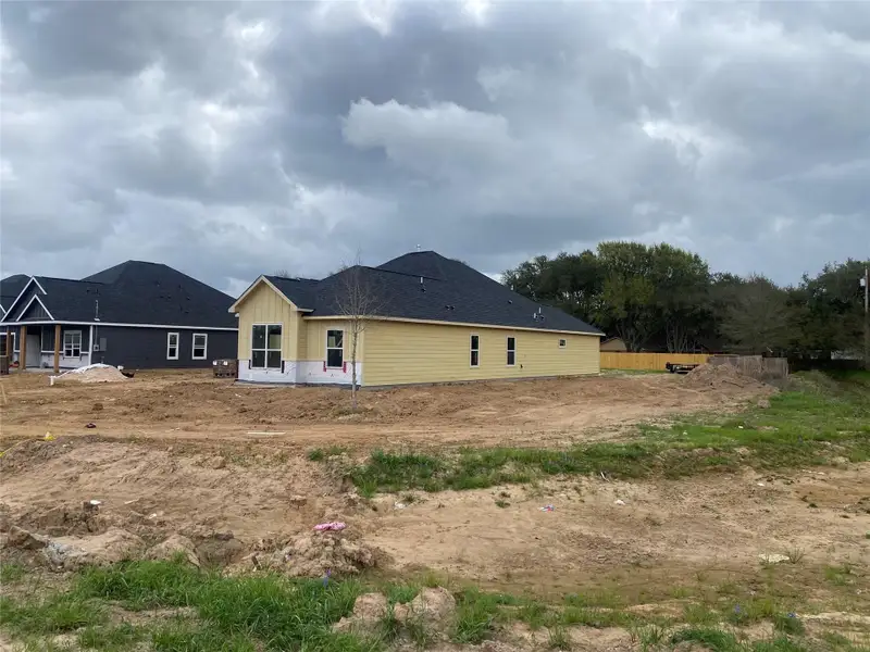 Side view from the road