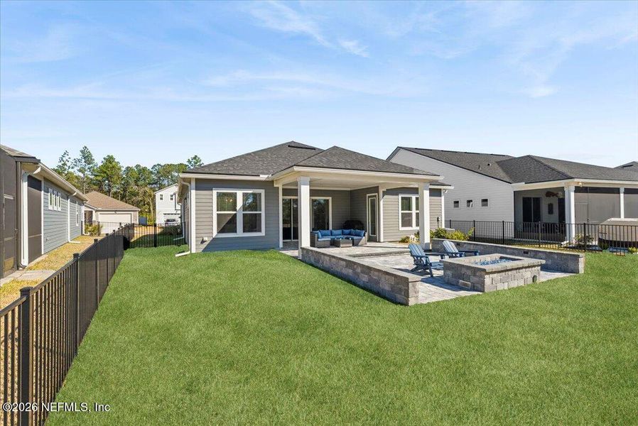 Exterior details and patio area of a home in , St. Johns (Image 4).