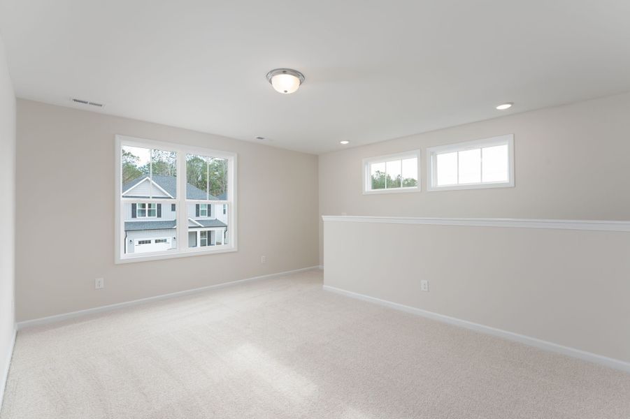 Spacious, unfurnished interior of a new home in River Tide Farms, Bolivia (Image 12). Spacious, unfurnished interior of a new home in River Tide Farms, Bolivia (Image 12).