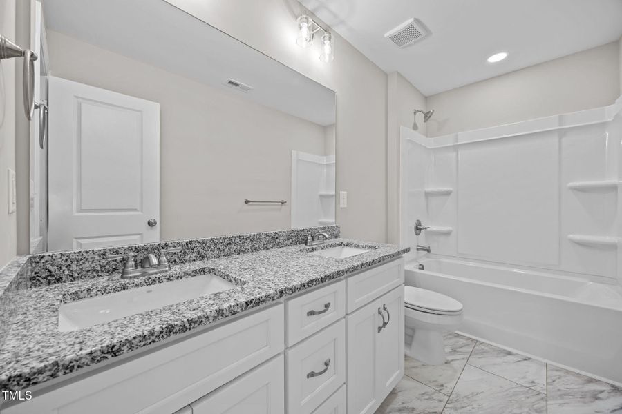 17-web-or-mls-IMG_2022 17-web-or-mls-IMG_2022