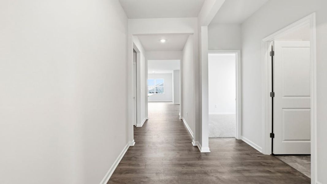 Spacious, unfurnished interior of a new home in Woodglen, Piedmont (Image 13).