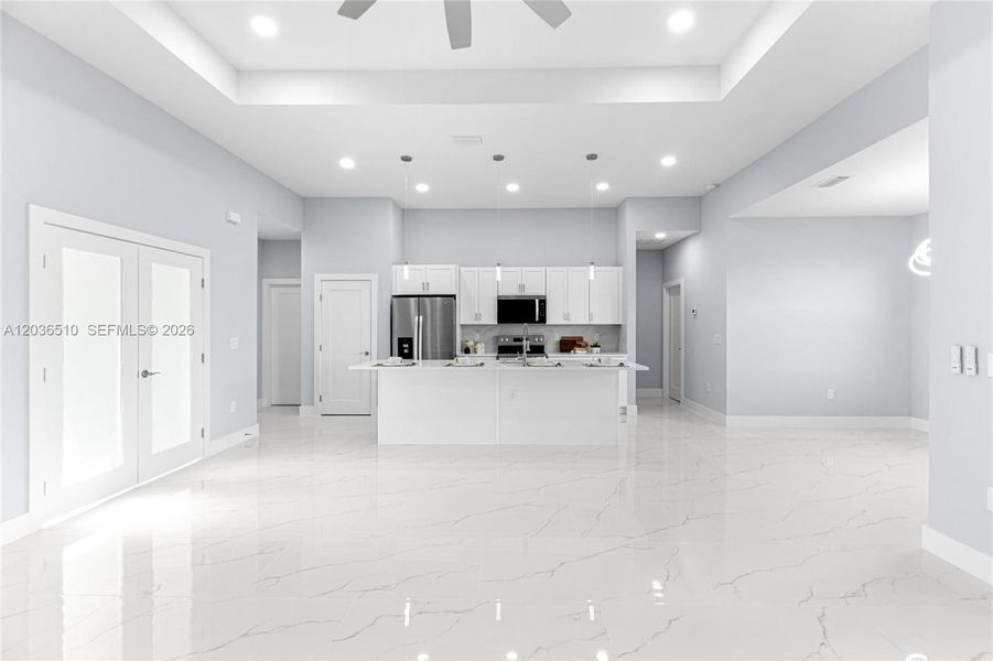 Spacious, unfurnished interior of a new home in , Lehigh Acres (Image 34).