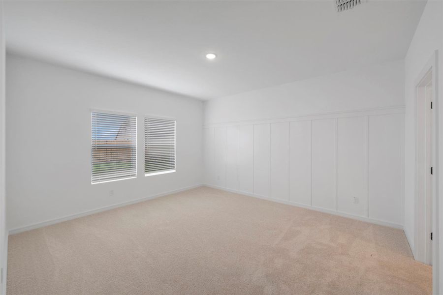 Spacious primary suite