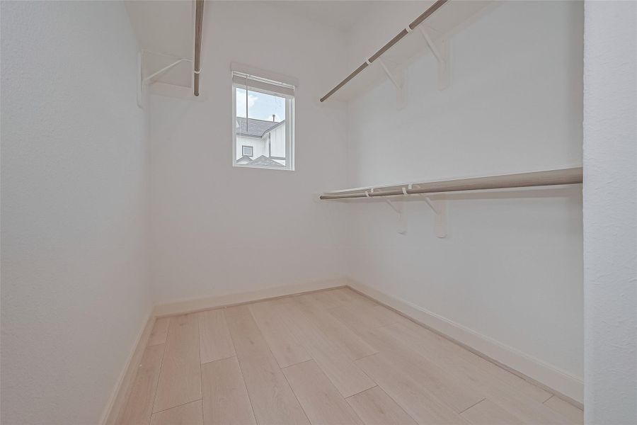 Spacious, unfurnished interior of a new home in Regents Court, Houston (Image 29). Spacious, unfurnished interior of a new home in Regents Court, Houston (Image 29).
