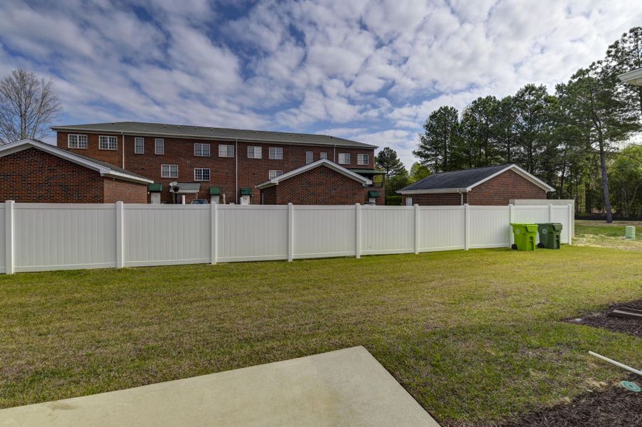 Exterior details and patio area of a home in Lake Carolina Townhomes, Columbia (Image 33).