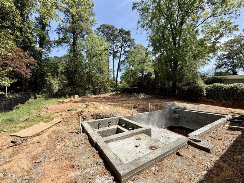 BF1EABB7-3C98-4F07-8D83-59768BA2F24F_1_1