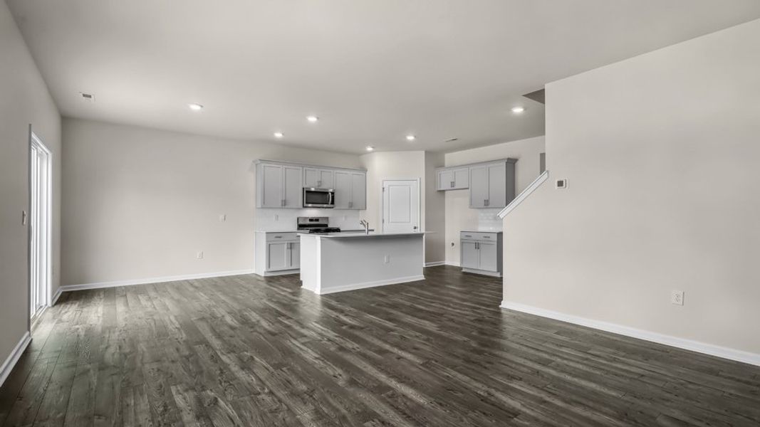 Spacious, unfurnished interior of a new home in Anderson Farm, Wendell (Image 14).