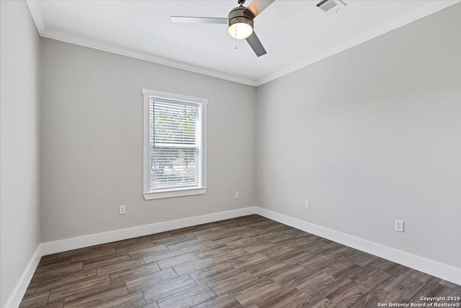Spacious, unfurnished interior of a new home in , San Antonio (Image 21).