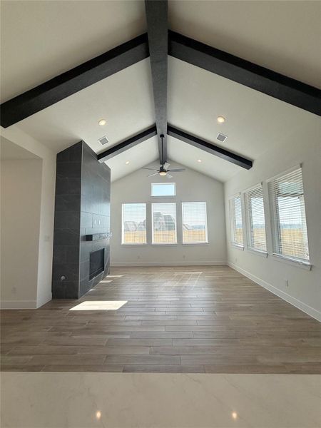 Spacious, unfurnished interior of a new home in Briarley, Montgomery (Image 28).