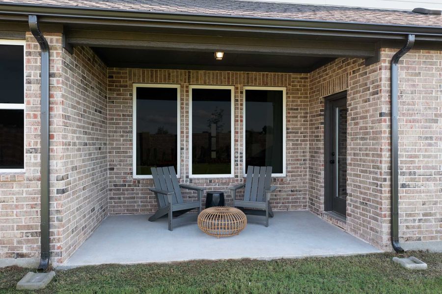 Representative exterior details of a home built from the Grayson by Ashton Woods in Monticello Park, Princeton (Image 3).