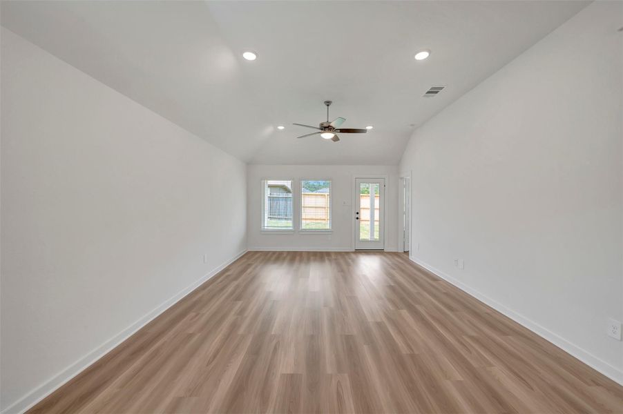 Spacious, unfurnished interior of a new home in Magnolia Ridge, Magnolia (Image 34). Spacious, unfurnished interior of a new home in Magnolia Ridge, Magnolia (Image 34).