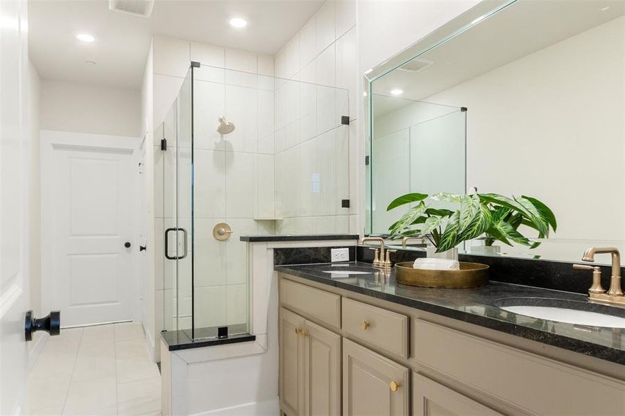 Furnished interior view inside a new home in Woodbridge, Wylie (Image 9).