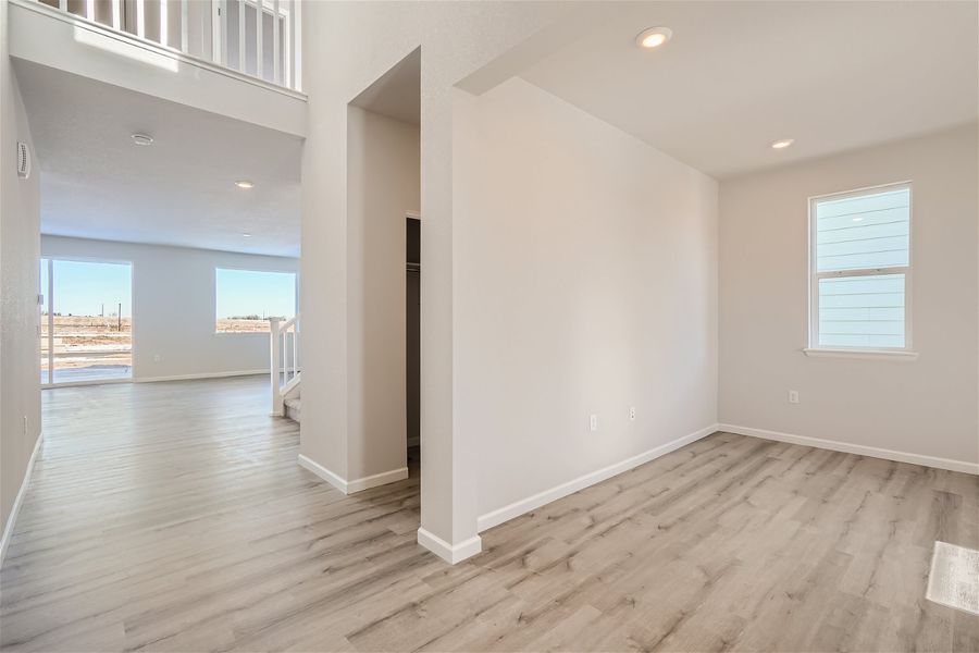 1333 lorraine circle south - web quality - 003 - 05 foyer