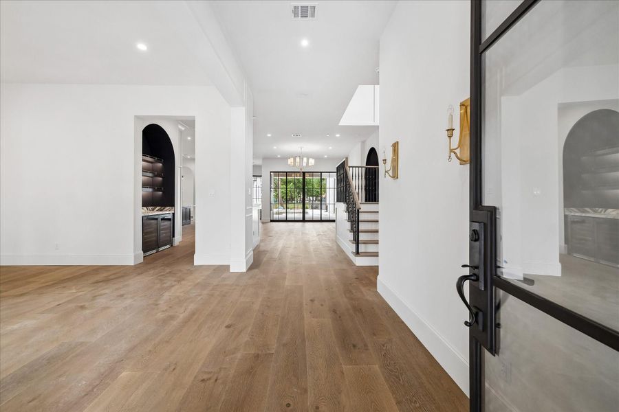 Spacious, unfurnished interior of a new home in , Houston (Image 25). Spacious, unfurnished interior of a new home in , Houston (Image 25).