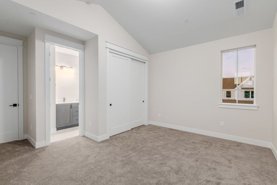 Representative unfurnished interior of a home built from the Luxe by Scott Felder Homes in Westerly, Erie (Image 53).