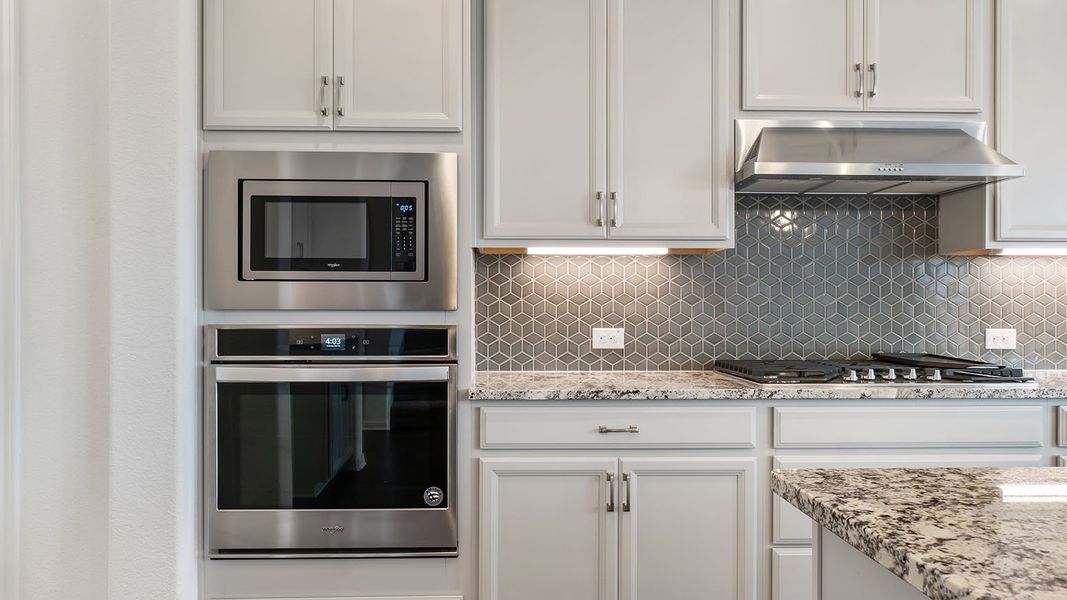 Representative furnished interior of a home built from the Thornton by Ashton Woods in Lagos Reserve, Manor (Image 8). Representative furnished interior of a home built from the Thornton by Ashton Woods in Lagos Reserve, Manor (Image 8).