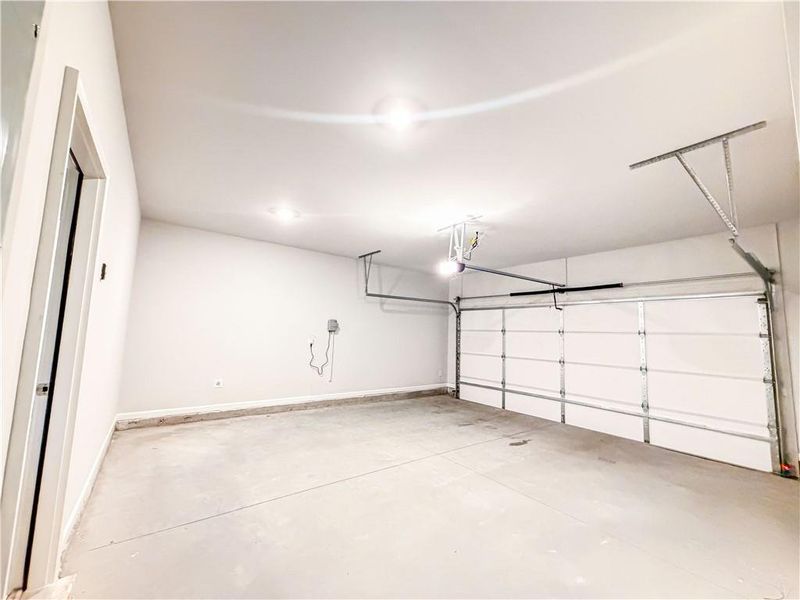 Spacious, unfurnished interior of a new home in , Stockbridge (Image 99).