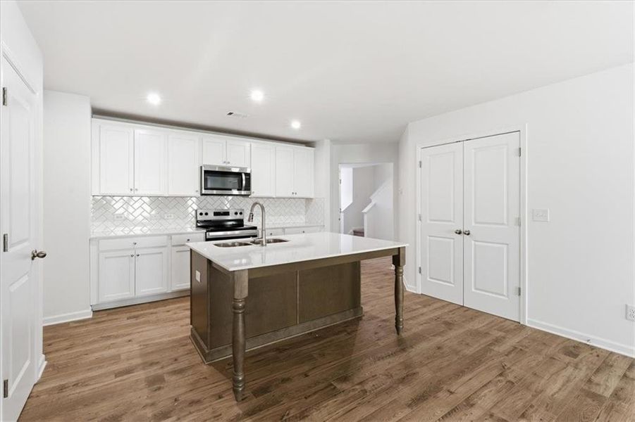 Furnished interior view inside a new home in Silver Leaf, Dawsonville (Image 9).