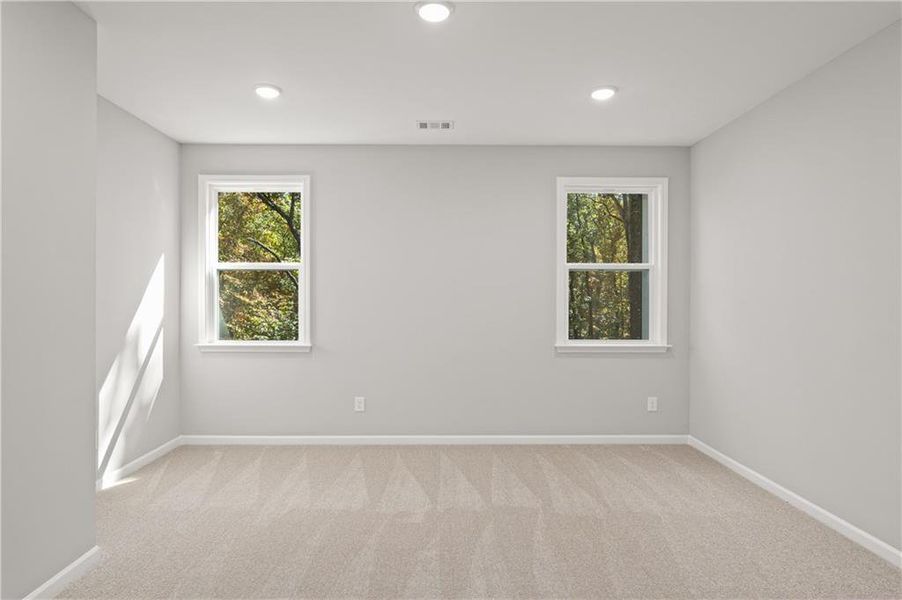Spacious, unfurnished interior of a new home in Chattahoochee Reserve, Cumming (Image 18). Spacious, unfurnished interior of a new home in Chattahoochee Reserve, Cumming (Image 18).