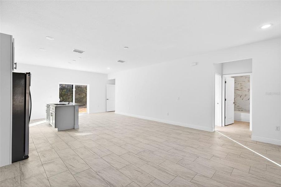 Spacious, unfurnished interior of a new home in , Ocala (Image 35). Spacious, unfurnished interior of a new home in , Ocala (Image 35).