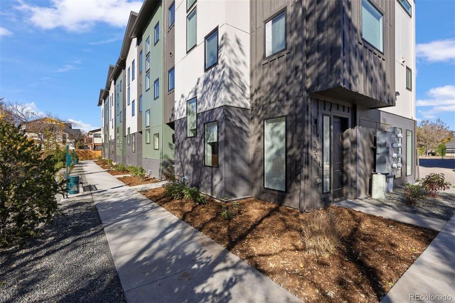 Image 27 of a home in .