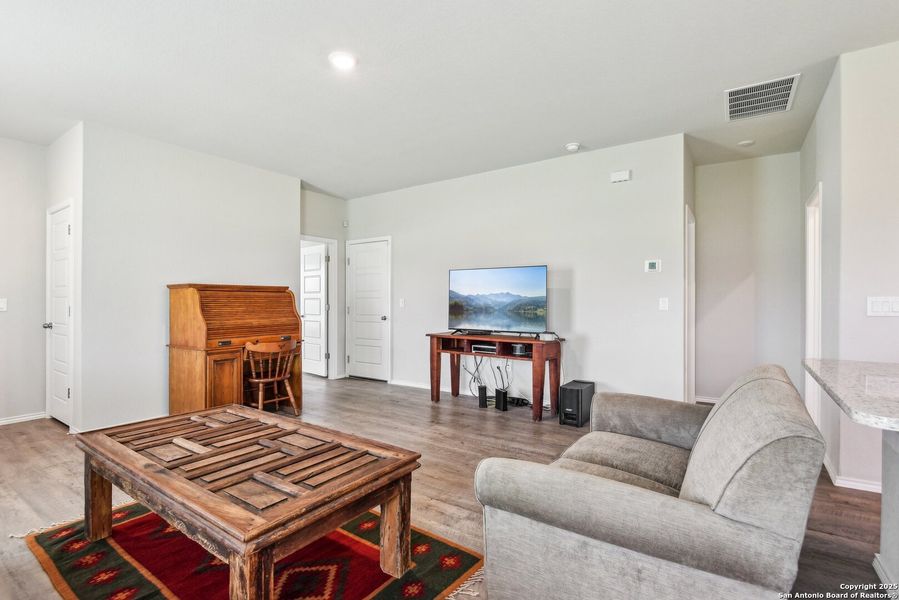 Furnished interior view inside a new home in Lonesome Dove, San Antonio (Image 16). Furnished interior view inside a new home in Lonesome Dove, San Antonio (Image 16).