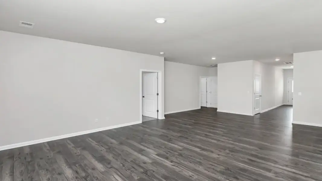 Spacious, unfurnished interior of a new home in Gates Village, Lugoff (Image 11). Spacious, unfurnished interior of a new home in Gates Village, Lugoff (Image 11).