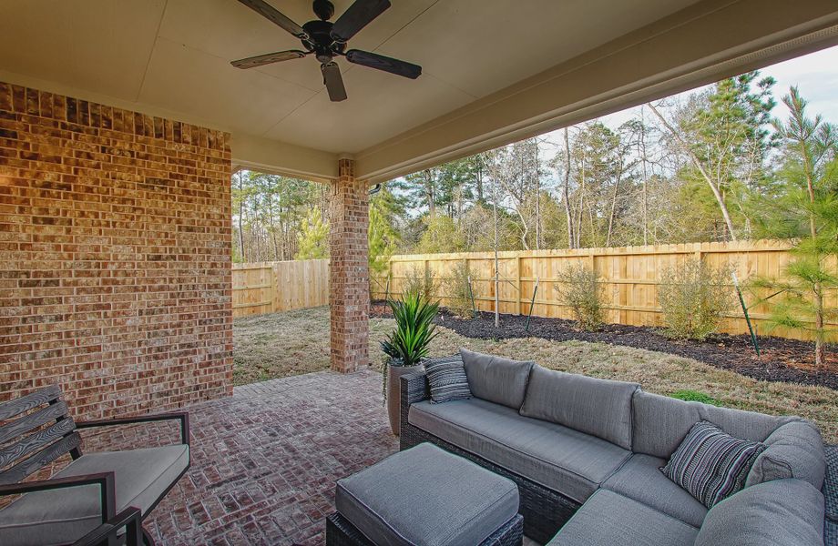 Representative exterior details of a home built from the Lorne by Chesmar Homes in Brookewater 45's, Rosenberg (Image 3).