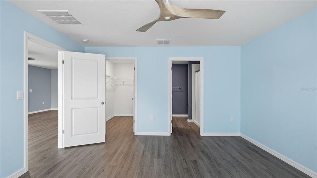 Spacious, unfurnished interior of a new home in Northwater at Two Rivers, Zephyrhills (Image 47).