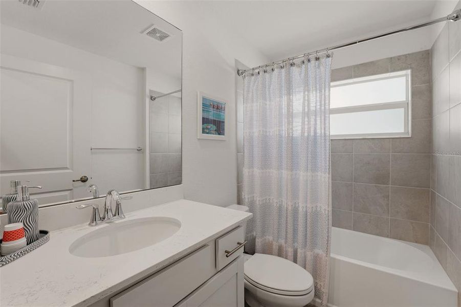 Furnished interior view inside a new home in , Venice (Image 25).