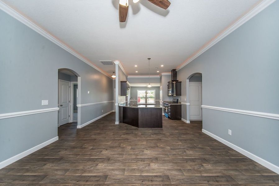 Representative unfurnished interior of a home built from the Jackson by Enchanted Homes in Lonesome Dove, San Antonio (Image 31).