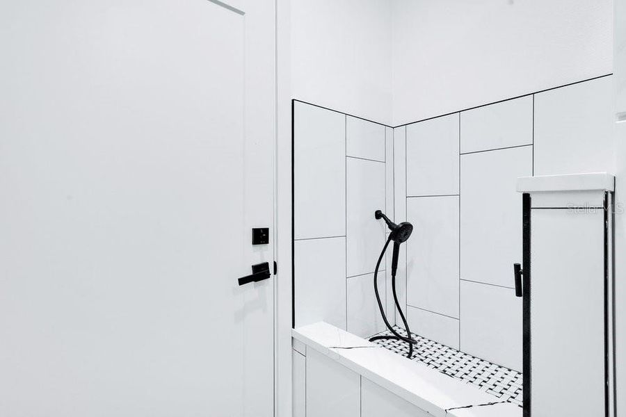Close-up of interior finishes inside a home in , Eustis (Image 13).
