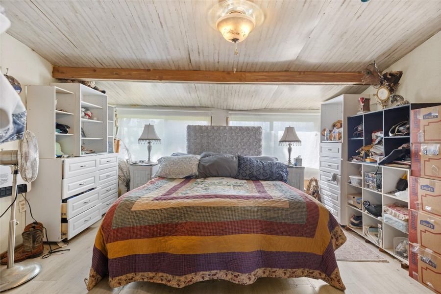 Furnished interior view inside a new home in , Iola (Image 5).