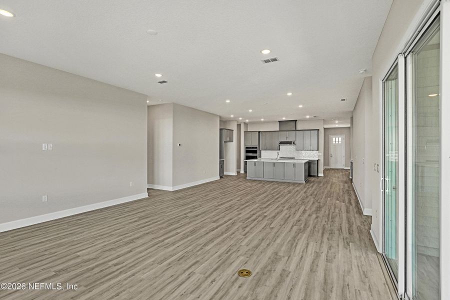 Spacious, unfurnished interior of a new home in Discover 55+ Living at Silverleaf, St. Augustine (Image 12).