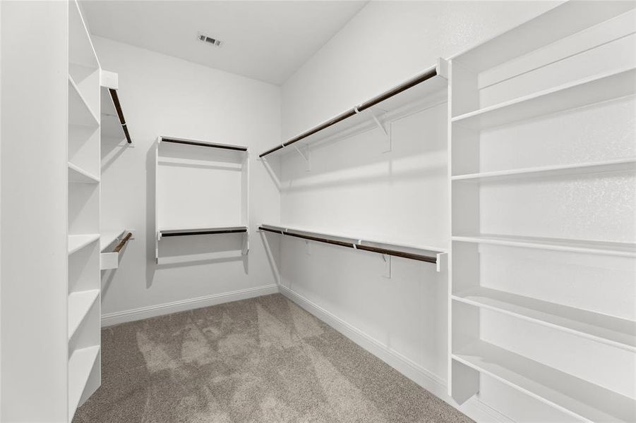 4230 Desert Gold  Closet