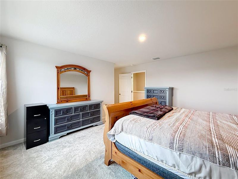 Furnished interior view inside a new home in , Sumterville (Image 32).