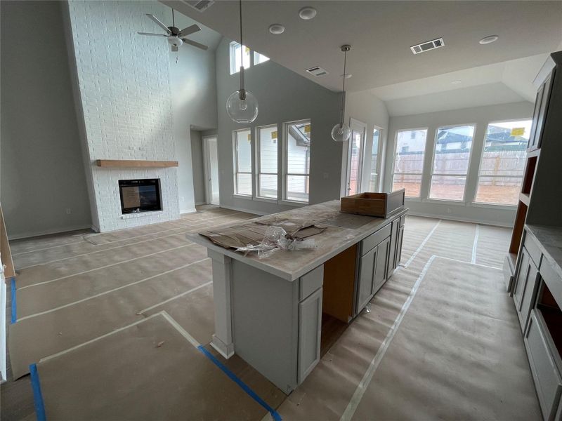 Gorgeous Open Concept Kitchen