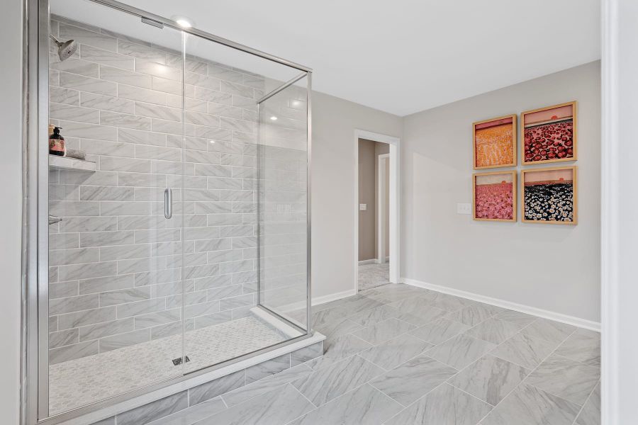 Representative unfurnished interior of a home built from the Henderson by Tri Pointe Homes in Alton Creek, Mint Hill (Image 24).
