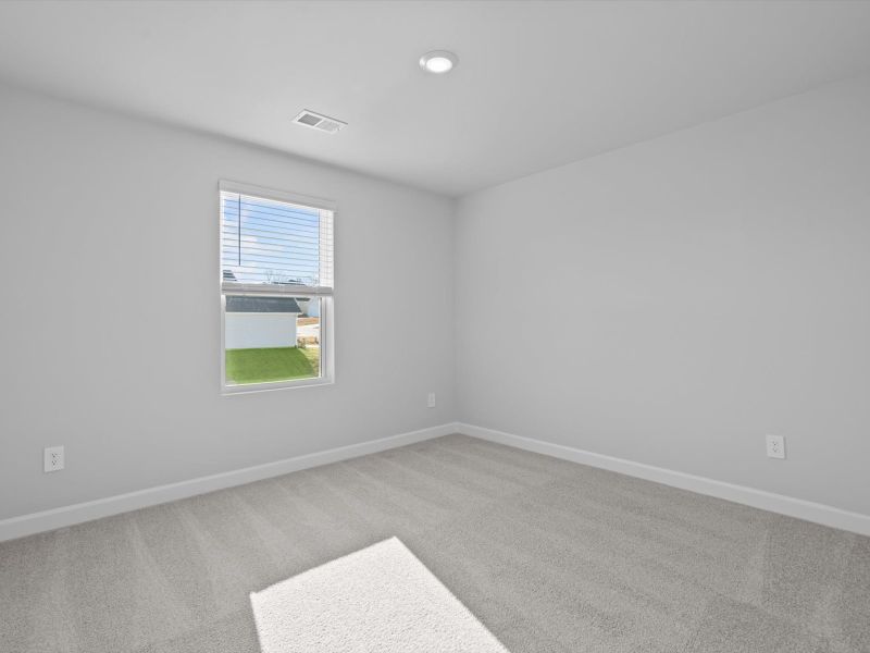 Spacious, unfurnished interior of a new home in Chatham Forest, Duncan (Image 18).