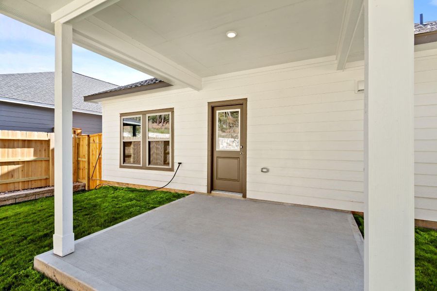 Exterior details and patio area of a home in Westridge Cove, Panorama Village (Image 4).