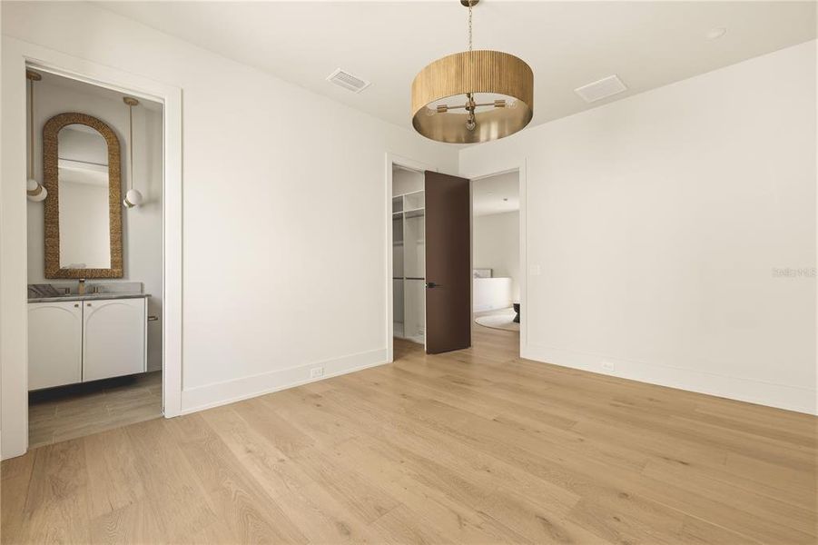 Spacious, unfurnished interior of a new home in , Tampa (Image 28). Spacious, unfurnished interior of a new home in , Tampa (Image 28).