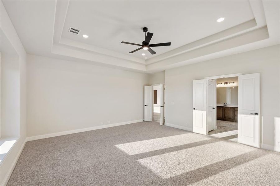Spacious, unfurnished interior of a new home in Coyote Crossing, Godley (Image 27). Spacious, unfurnished interior of a new home in Coyote Crossing, Godley (Image 27).