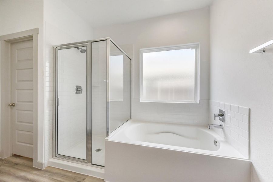 Furnished interior view inside a new home in , Missouri City (Image 10).