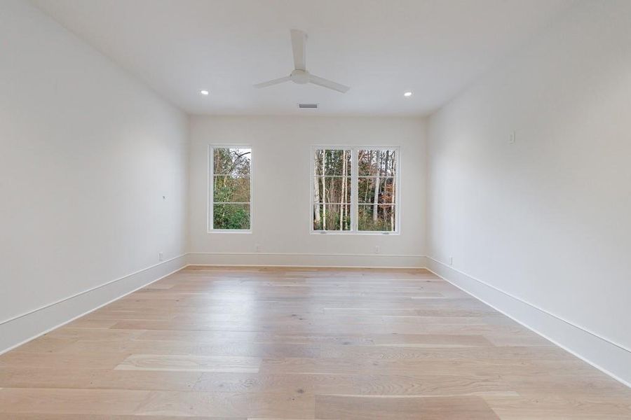 Spacious, unfurnished interior of a new home in , Atlanta (Image 99). Spacious, unfurnished interior of a new home in , Atlanta (Image 99).